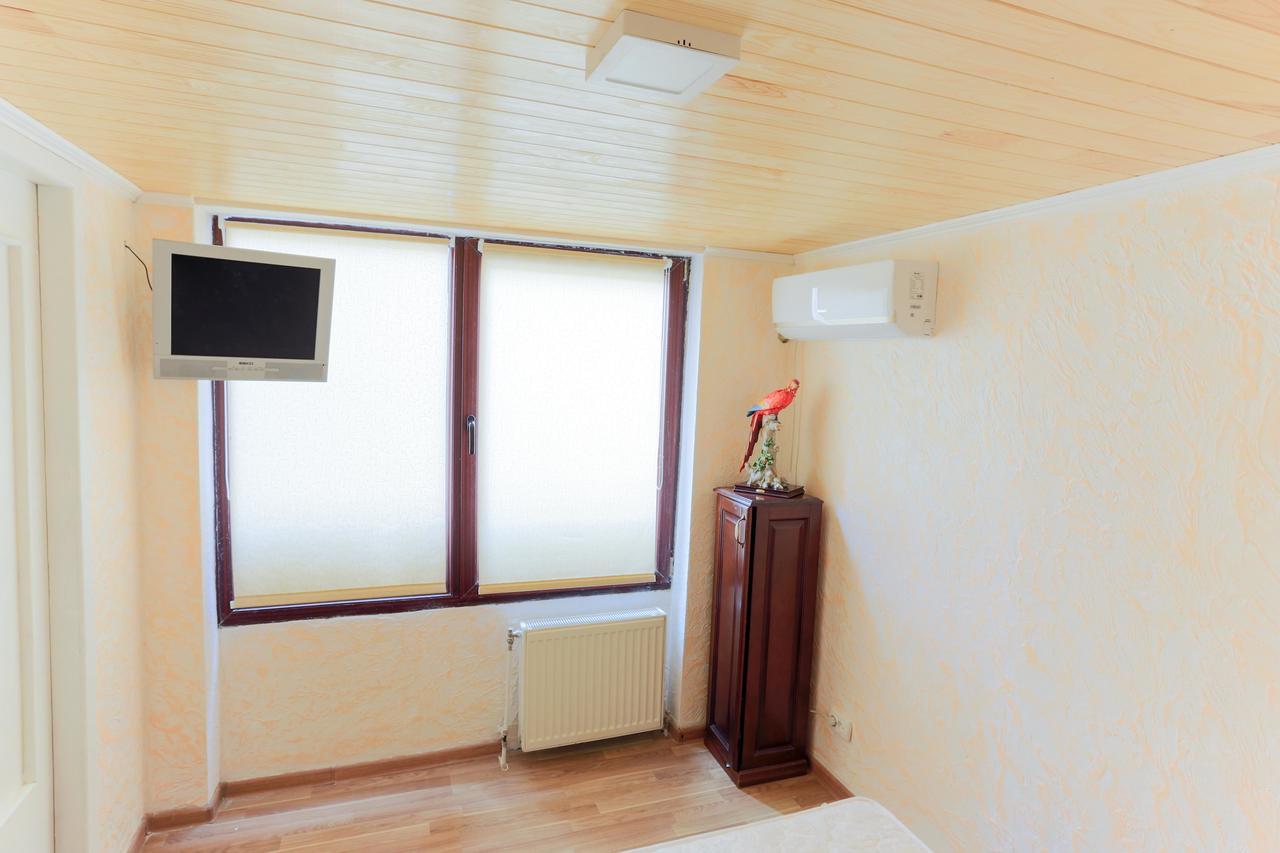 Hostel N1 Dom Одеса Екстериор снимка